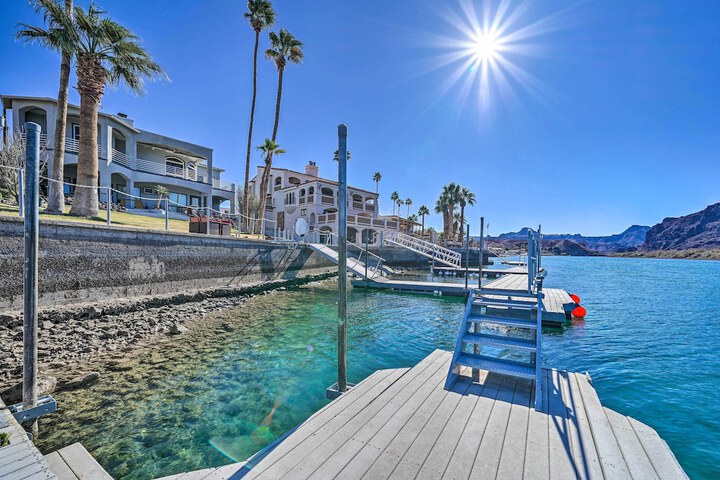 Spacious Parker House on the Colorado River!