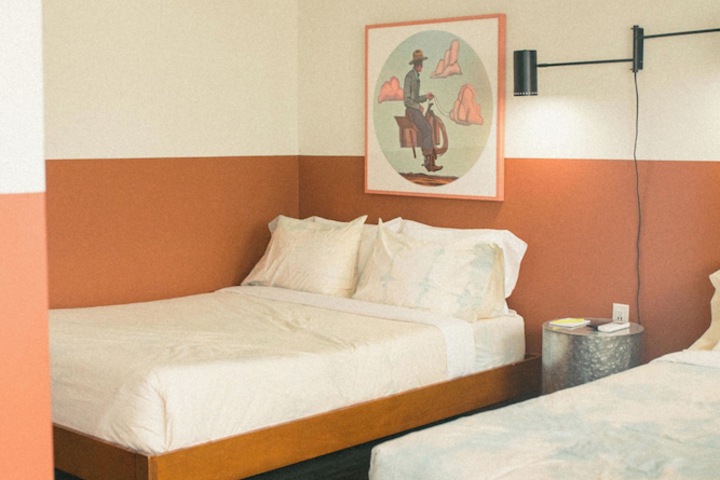 Mellow Moon Lodge