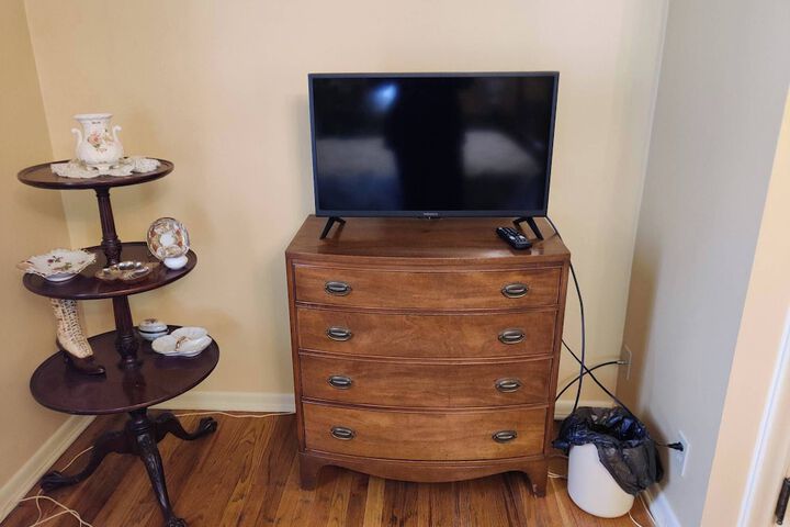 Room 44 of 184