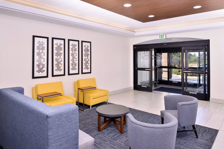Hotel Interior 12 of 60