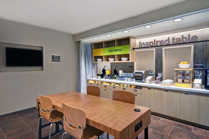 Breakfast/Coffee Service 40 of 45