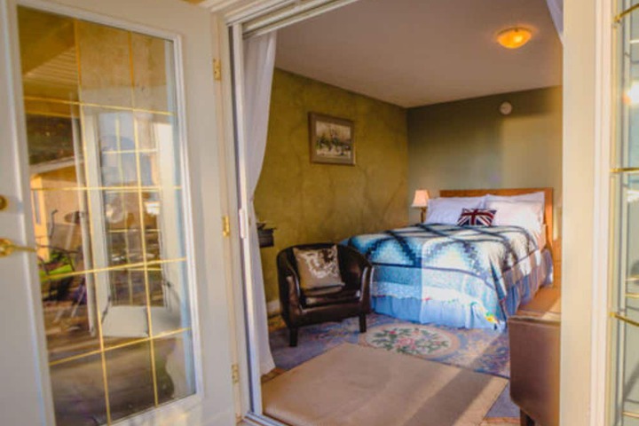 Room 9 of 22