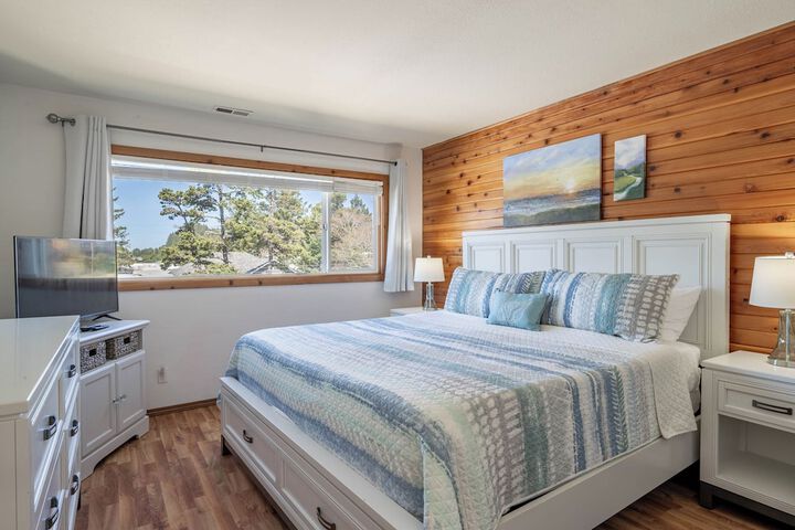 Idyllic Coastal Haven - Whale Watch in Depoe Bay!