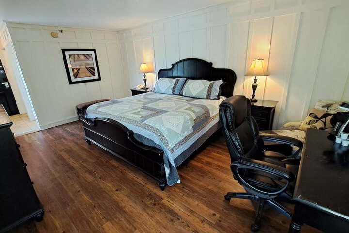 Saint Simons Inn by the Lighthouse