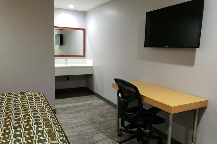 Room 17 of 20