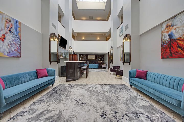 The Roslyn Tapestry Collection by Hilton