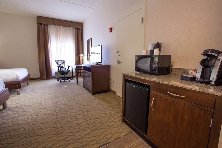 Room 36 of 76