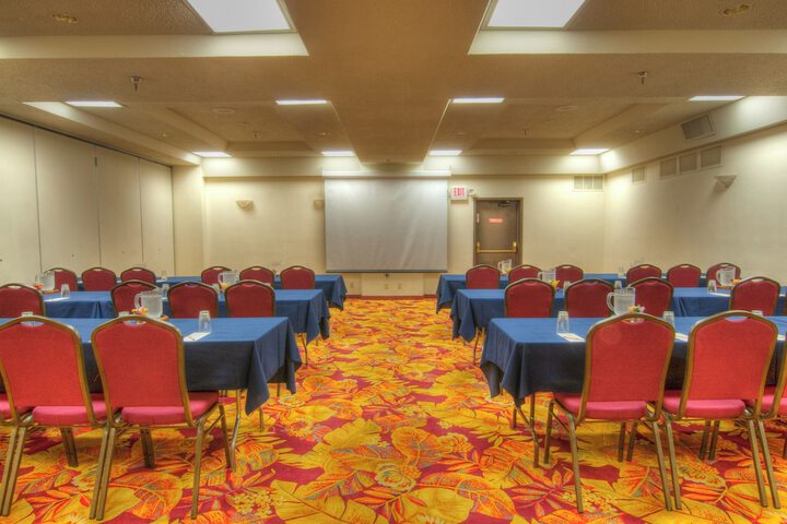 MCM Elegante Suites Abilene