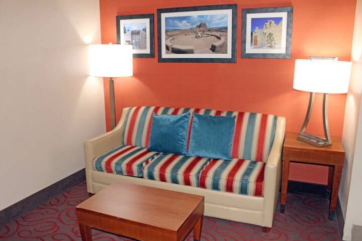 Room 44 of 66