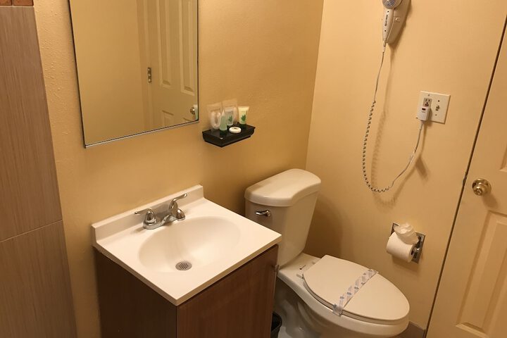 Room 10 of 31