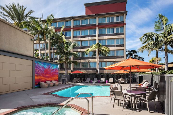 ALO Hotel by Ayres Orange