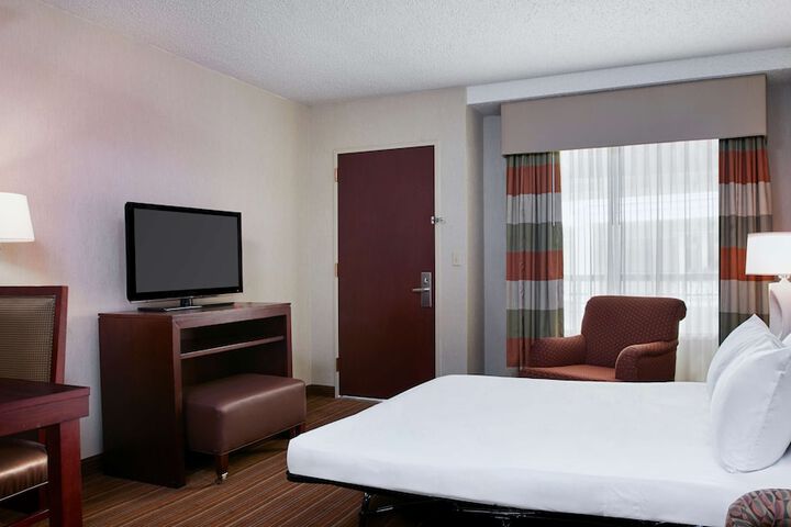 Embassy Suites by Hilton Parsippany