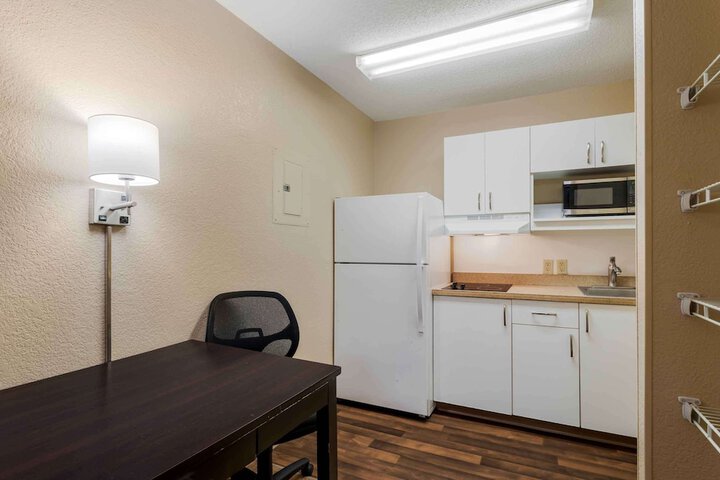 Room 15 of 22