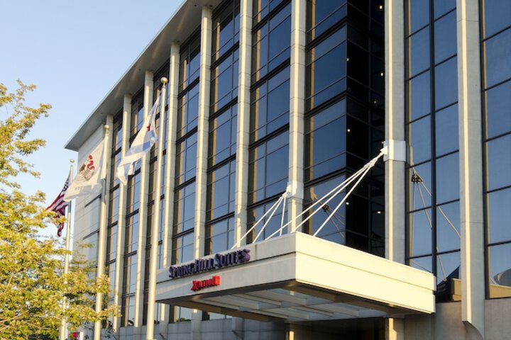 Hotel 4 of 57
