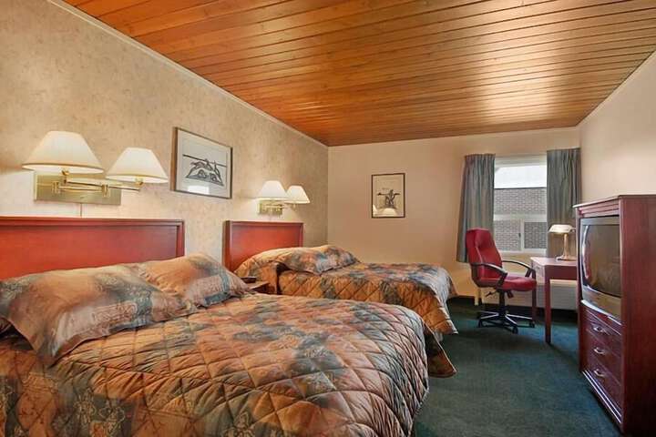 Room 17 of 34