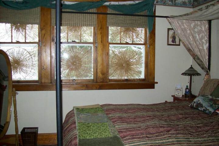 Room 34 of 39