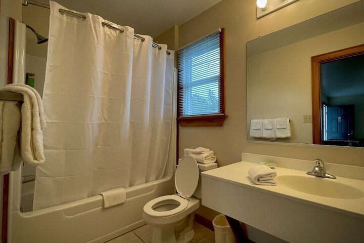 Room 32 of 58