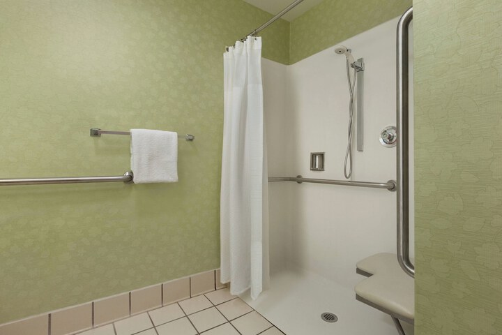 Room 20 of 36