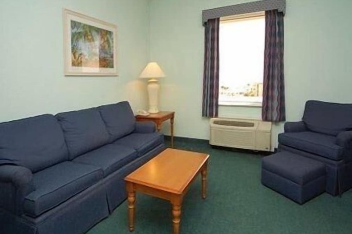 Room 16 of 35