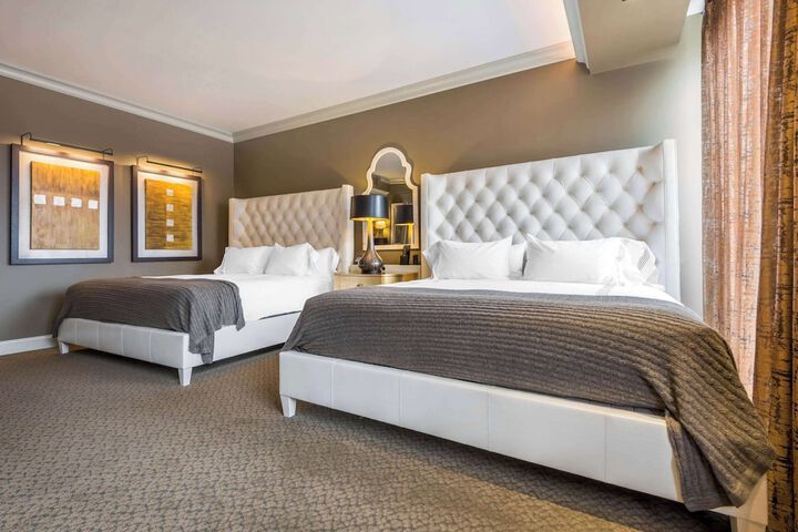 Room 41 of 108