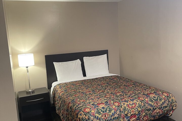 Room 8 of 46