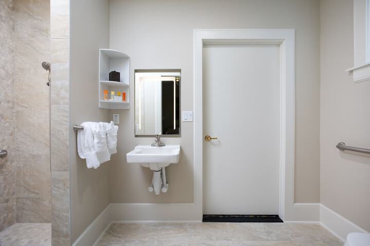 Room 14 of 27