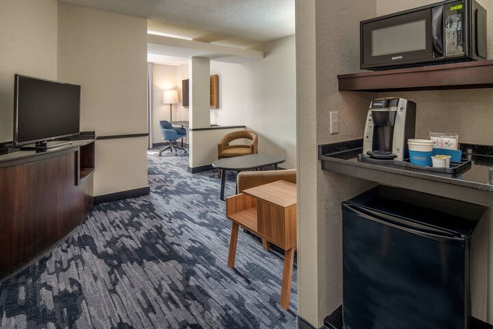Room 9 of 26