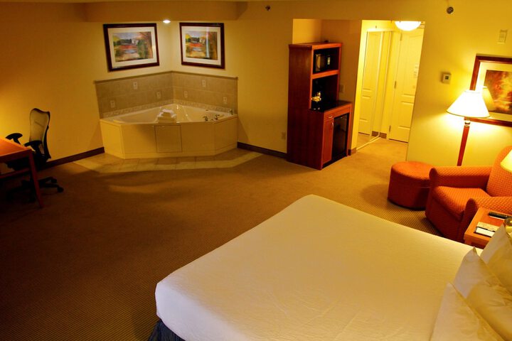 Room 19 of 33