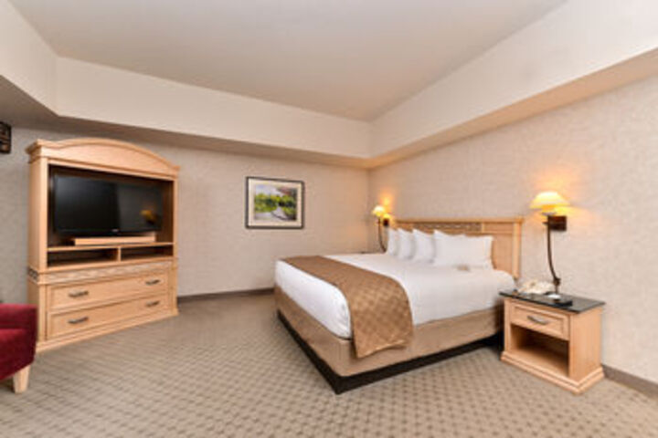 Edward Hotel and Convention Center
