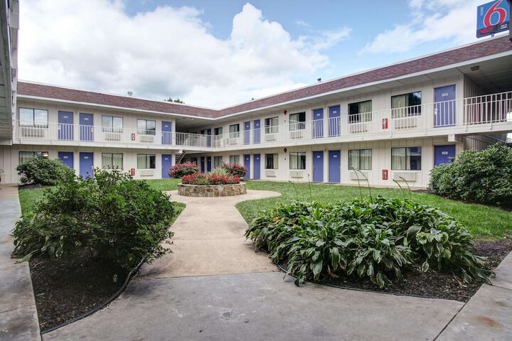 Hotel 6 of 28