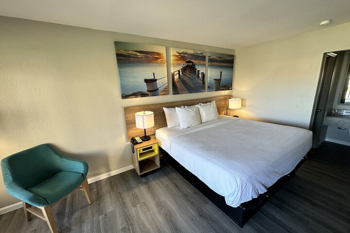 Room 20 of 25