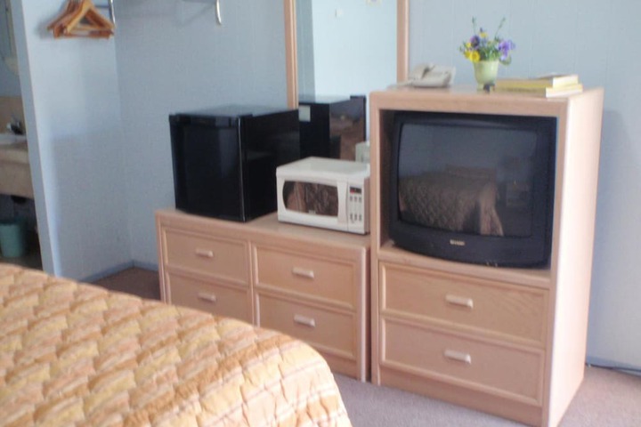 Room 33 of 43