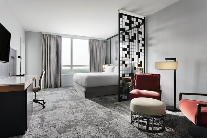Loews Chicago OHare Hotel
