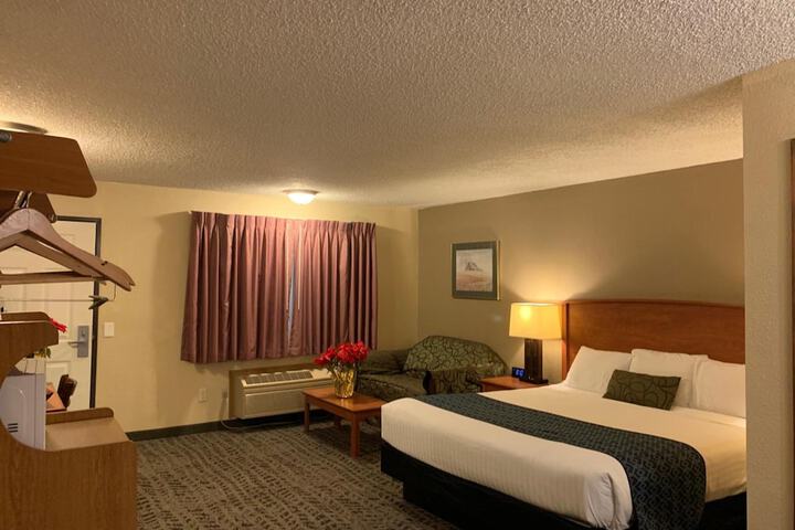 Room 36 of 41