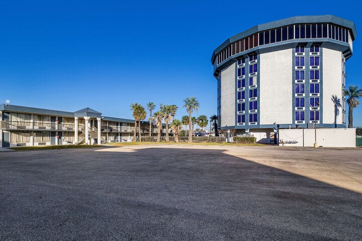 Quality Inn Pasadena - Houston East