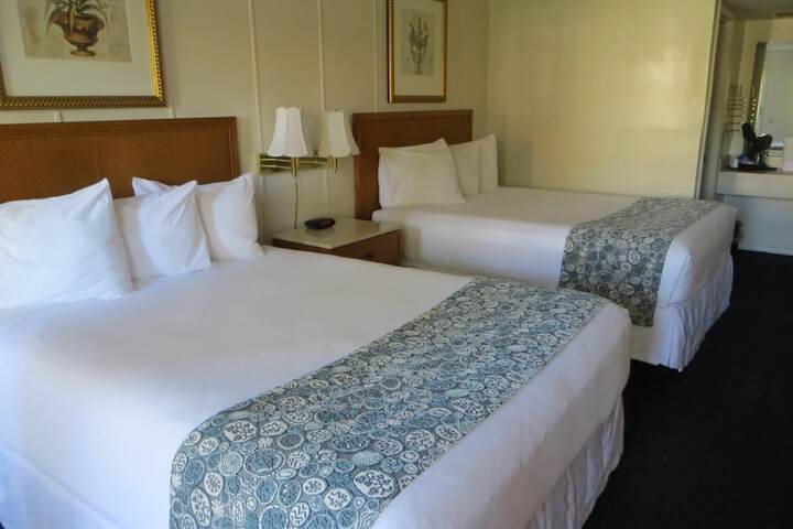 Room 15 of 36
