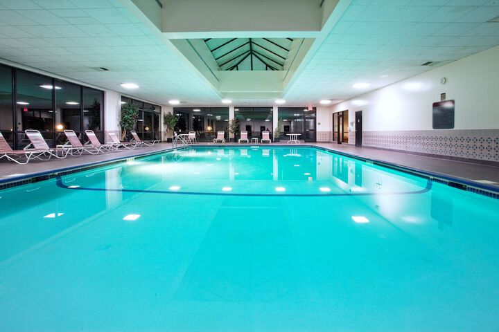 Pool 4 of 34
