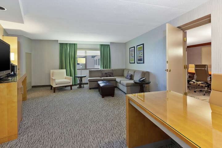 Hotel Auburn Hills