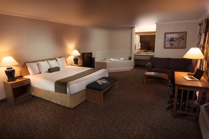 Room 18 of 33