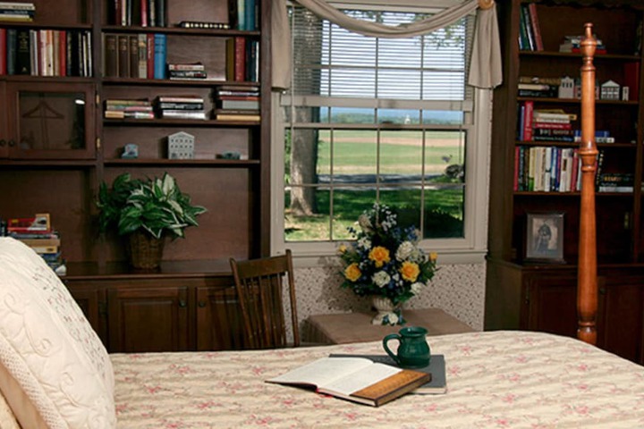 Doubleday Inn