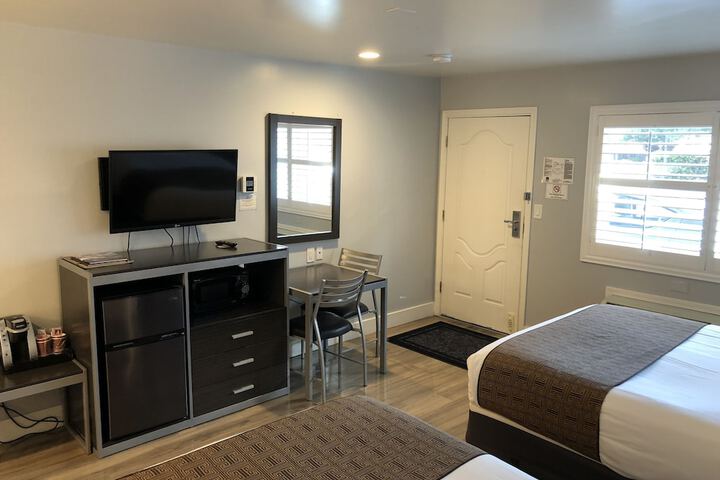 Room 14 of 34
