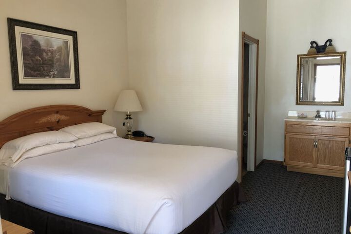 Room 19 of 54
