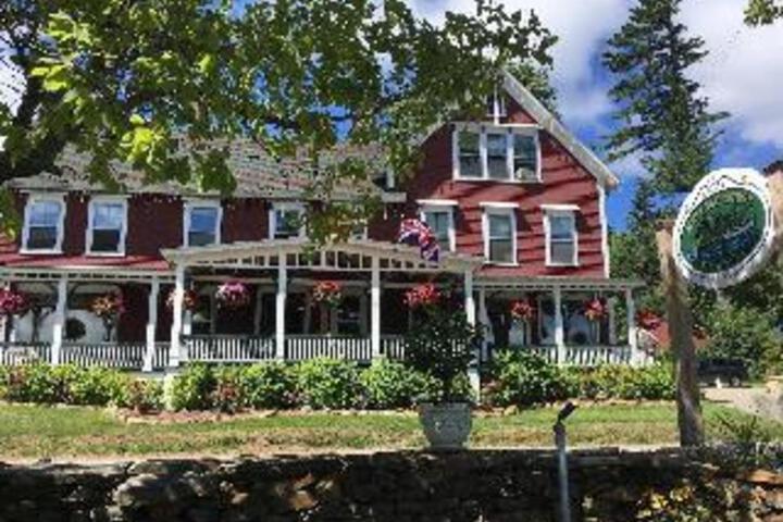 The Lake House at Ferry Point