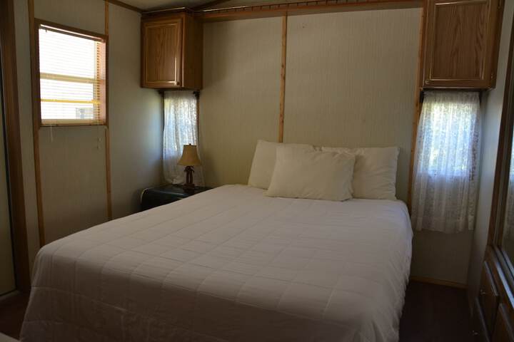 Camp Mack Lodge Marina & RV Resort