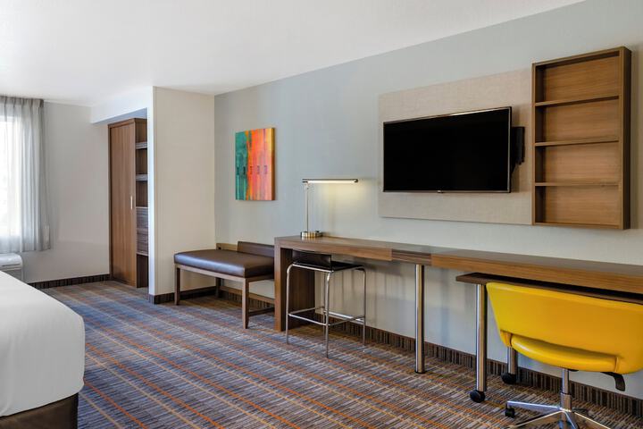 Room 14 of 33