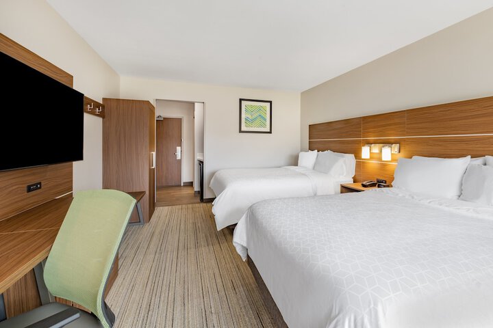 Holiday Inn Express & Suites Lincoln Downtown by IHG