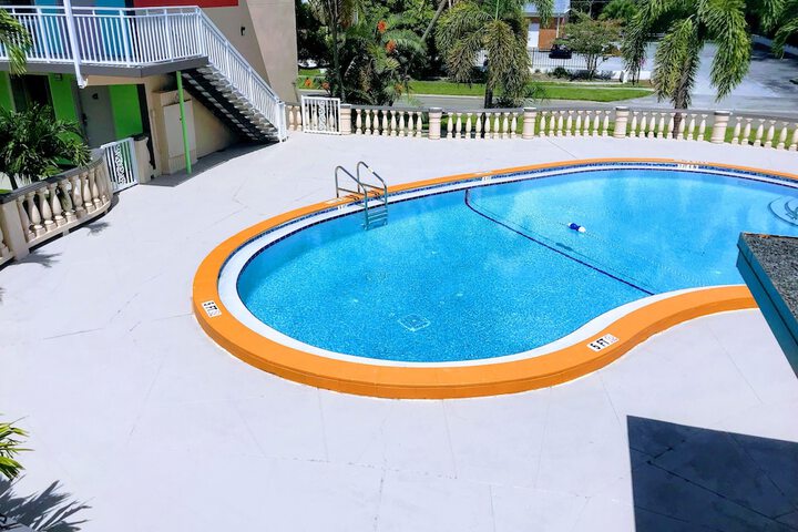 Pool 27 of 92