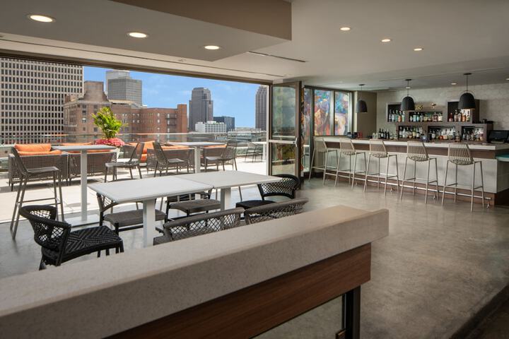 Lounge 41 of 46