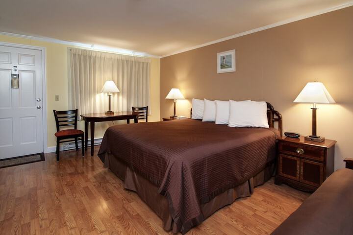 Room 15 of 29