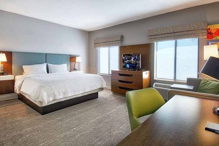 Room 16 of 34